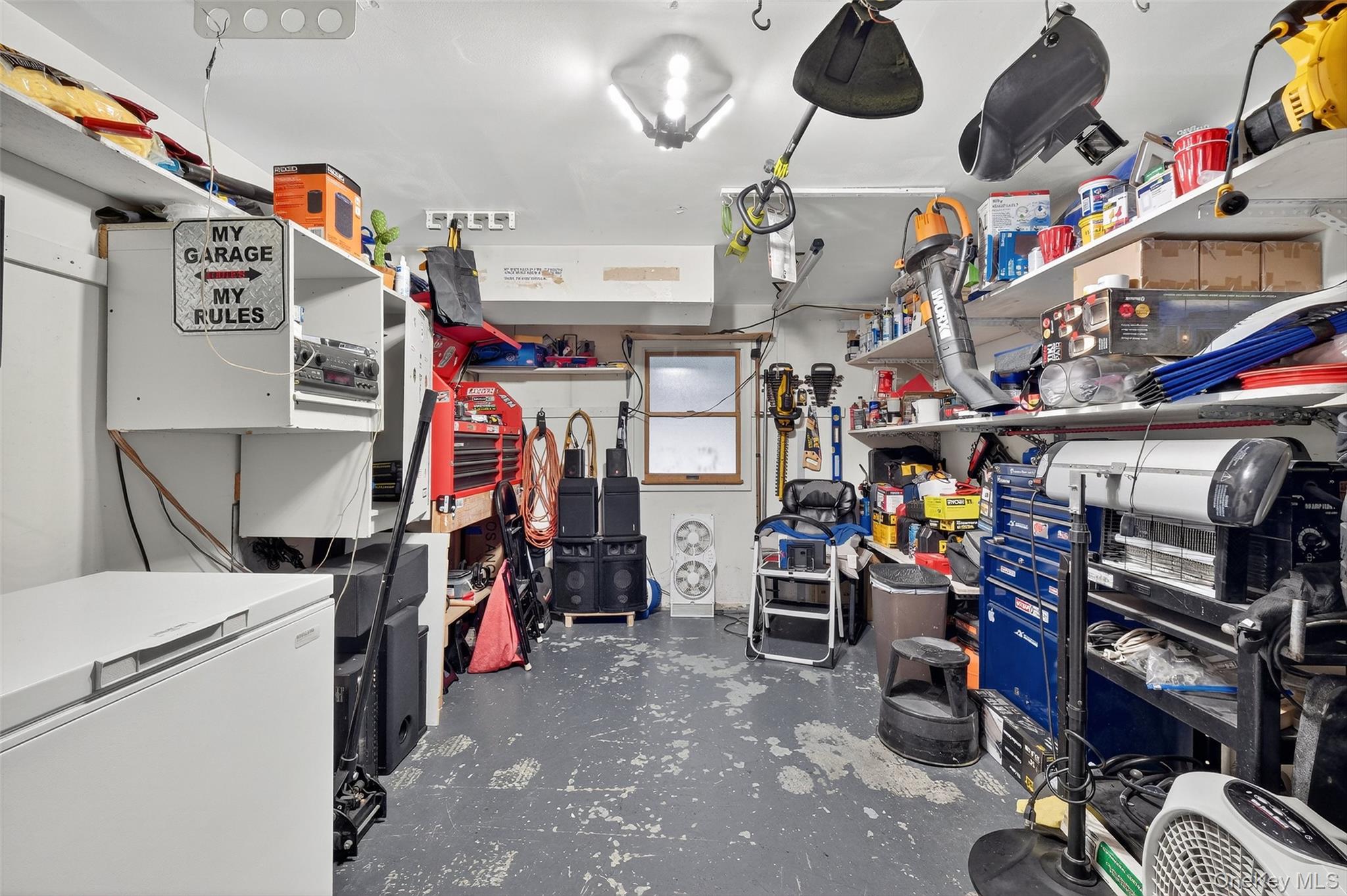 Buchanan, New York 10511, United States, 4 Bedrooms Bedrooms, ,2 BathroomsBathrooms,Residential,Active,222393