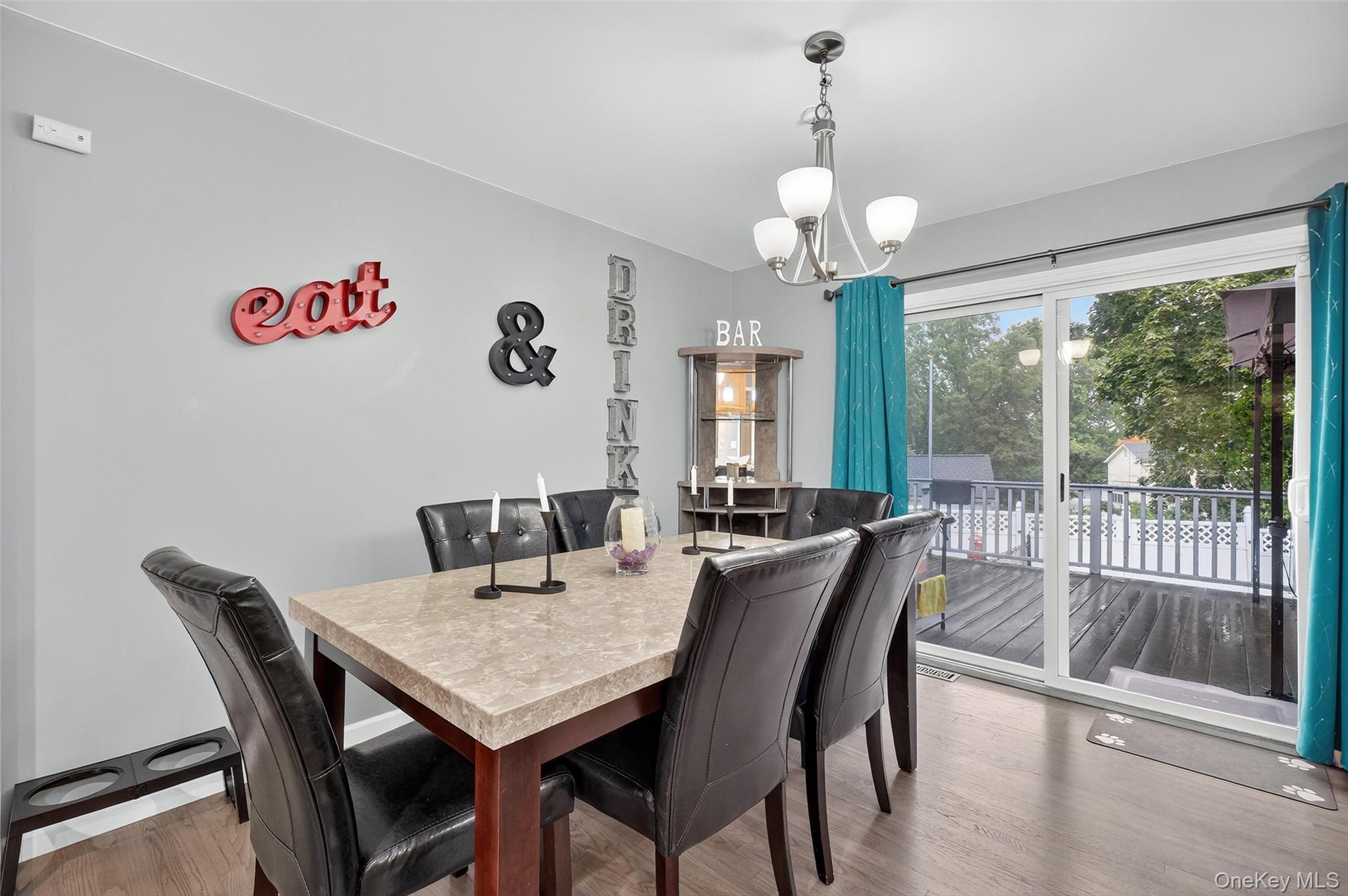 Buchanan, New York 10511, United States, 4 Bedrooms Bedrooms, ,2 BathroomsBathrooms,Residential,Active,222393