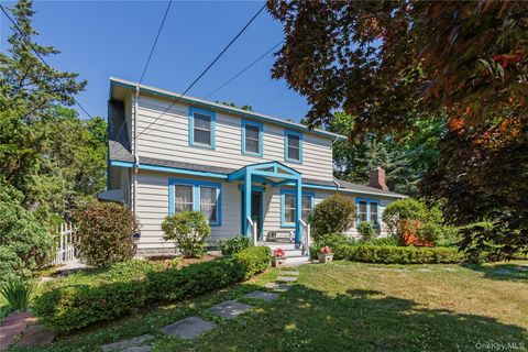Homes For Sale - 65 Hedges Road<br/> Suffolk County, East Patchogue, NY 11772