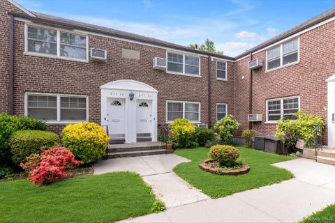 Homes For Sale - 251-16 58th Avenue Ave #UNIT  L-25<br/> Little Neck, NY 11362