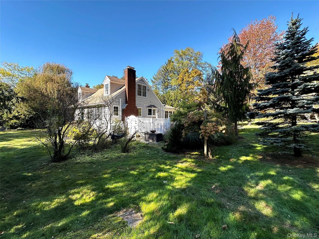 Photo of 10 Spruce Lane, Garrison, NY 10524 (MLS # 978008)