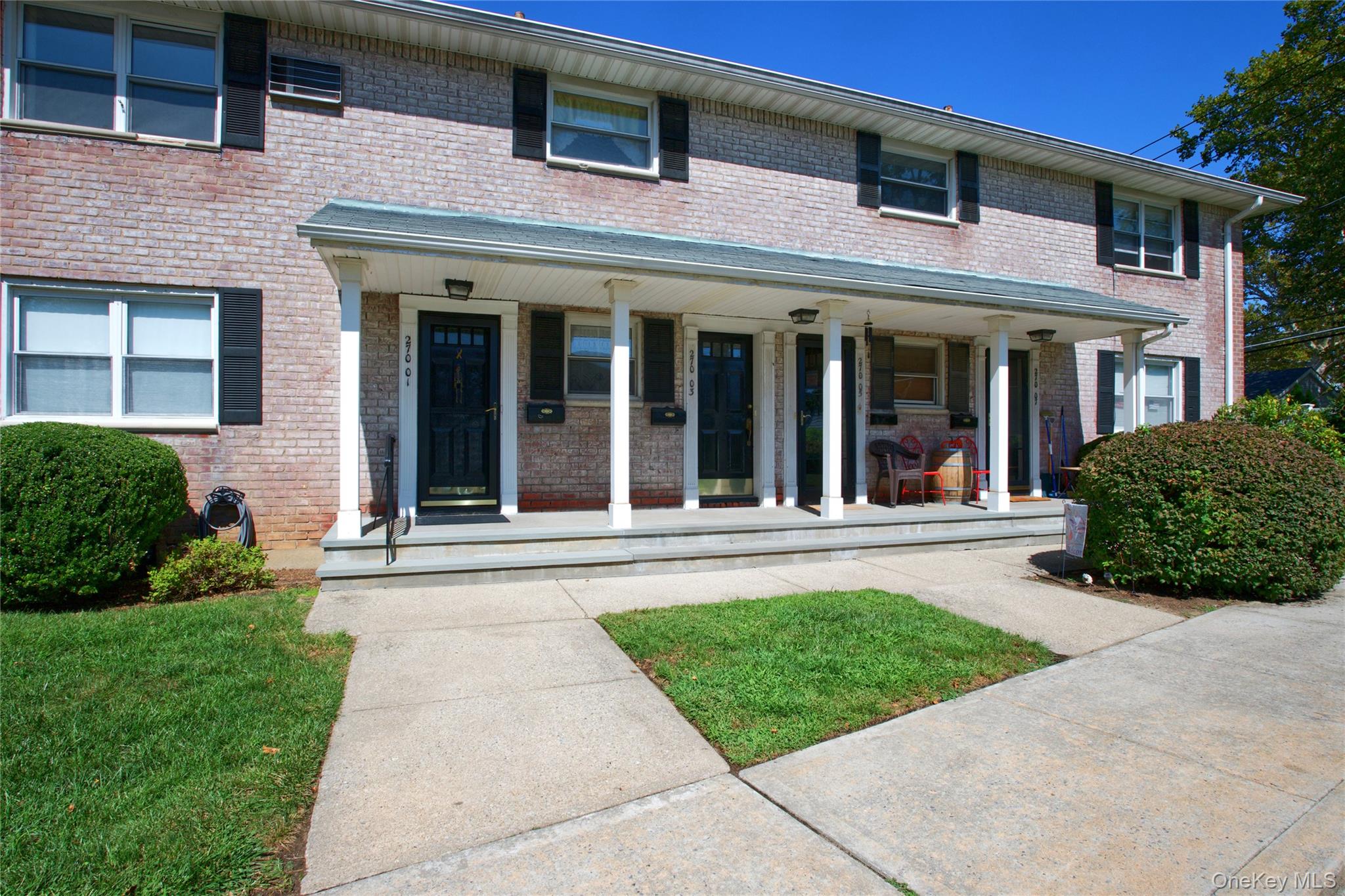 27003 82nd Avenue #2B, New Hyde Park NY 11530