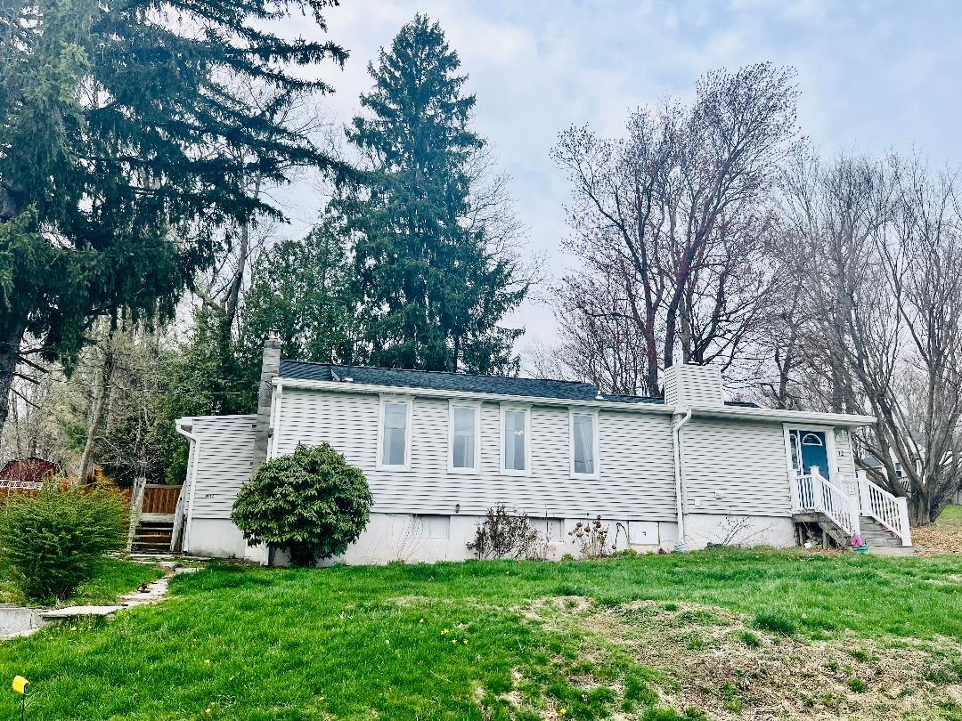 Lakeside Road 2, Mahopac, New York - 1 Bedrooms  
1 Bathrooms  
4 Rooms - 