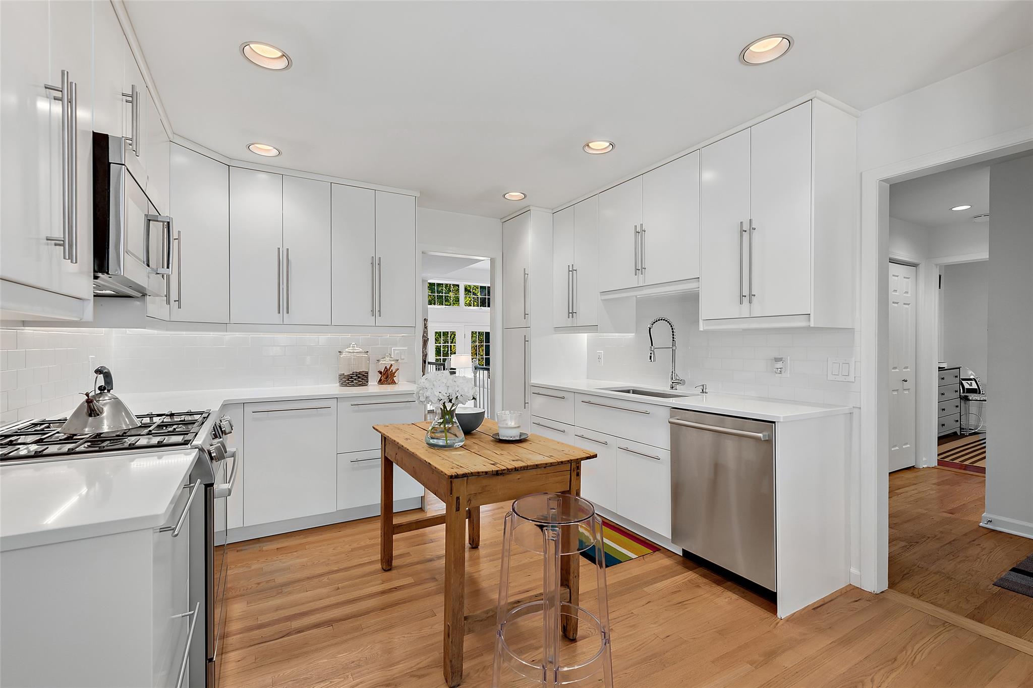 134 Ruxton Road, Mount Kisco, New York image 11