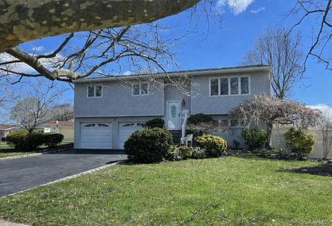 6 Oatley Place Commack NY 11725