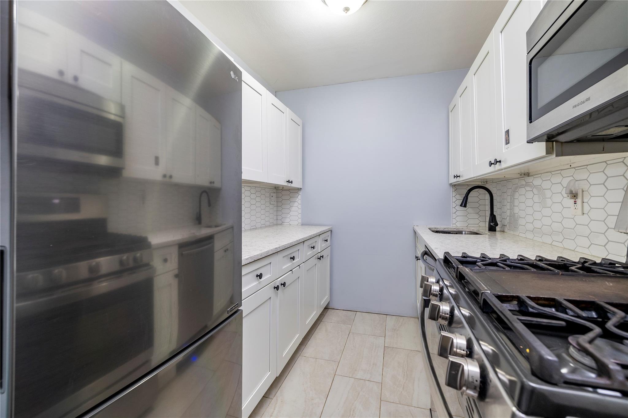 99 Randall Avenue #2C, Hempstead, New York image 10
