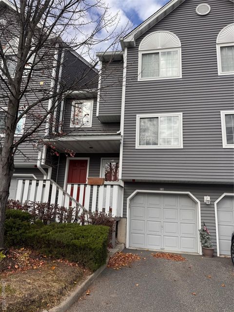 71 Eagle Ridge Way Nanuet NY 10954