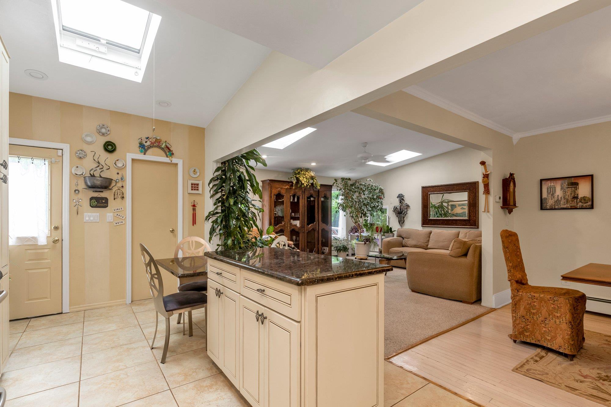 1833 Gregory Avenue, Merrick, New York image 11