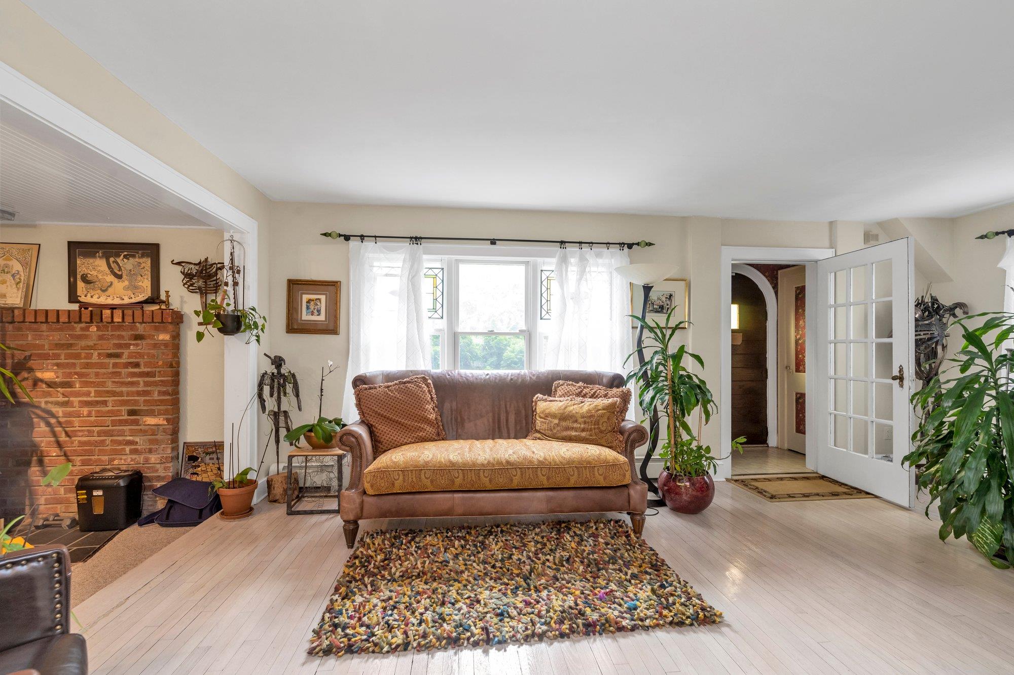 1833 Gregory Avenue, Merrick, New York image 3