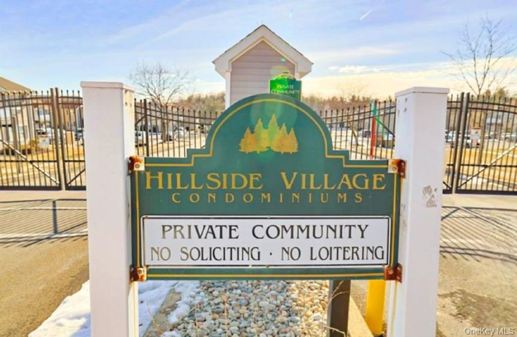 Photo of 100 Hillside Drive #F6, Middletown, NY 10941 (MLS # 939921)