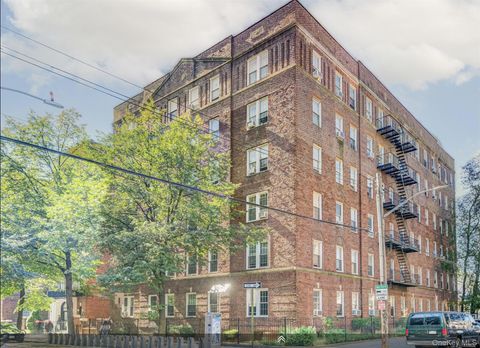 Photo of 88-11 Elmhurst Avenue #C7, Elmhurst, NY 11373 (MLS # 923104)