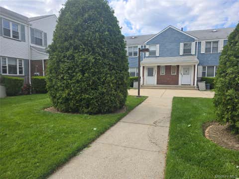 Condo For Sale - 228-05 69th Avenue #96<br/> Bayside, NY 11364