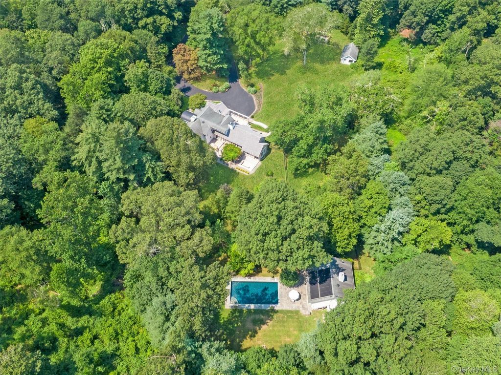 Photo of 360 Crow Hill Road, Mount Kisco, NY 10549 (MLS # 978005)