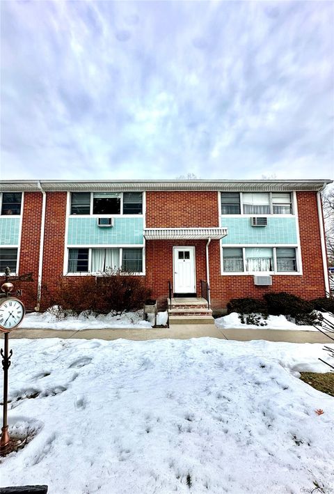 Photo of 174 N Middletown Road #A3, Pearl River, NY 10965 (MLS # 961853)