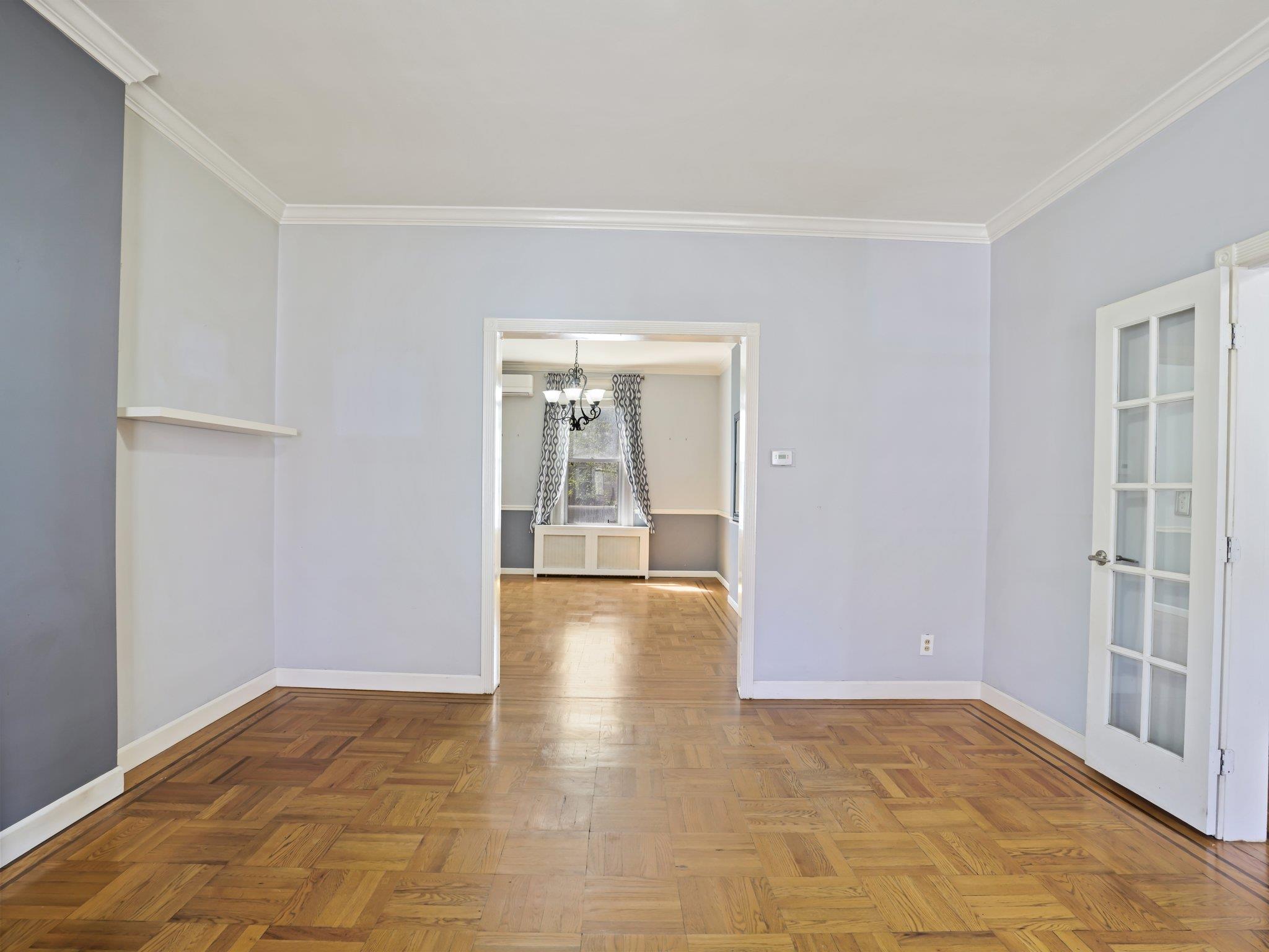 324 E 239th Street, Bronx, New York image 11