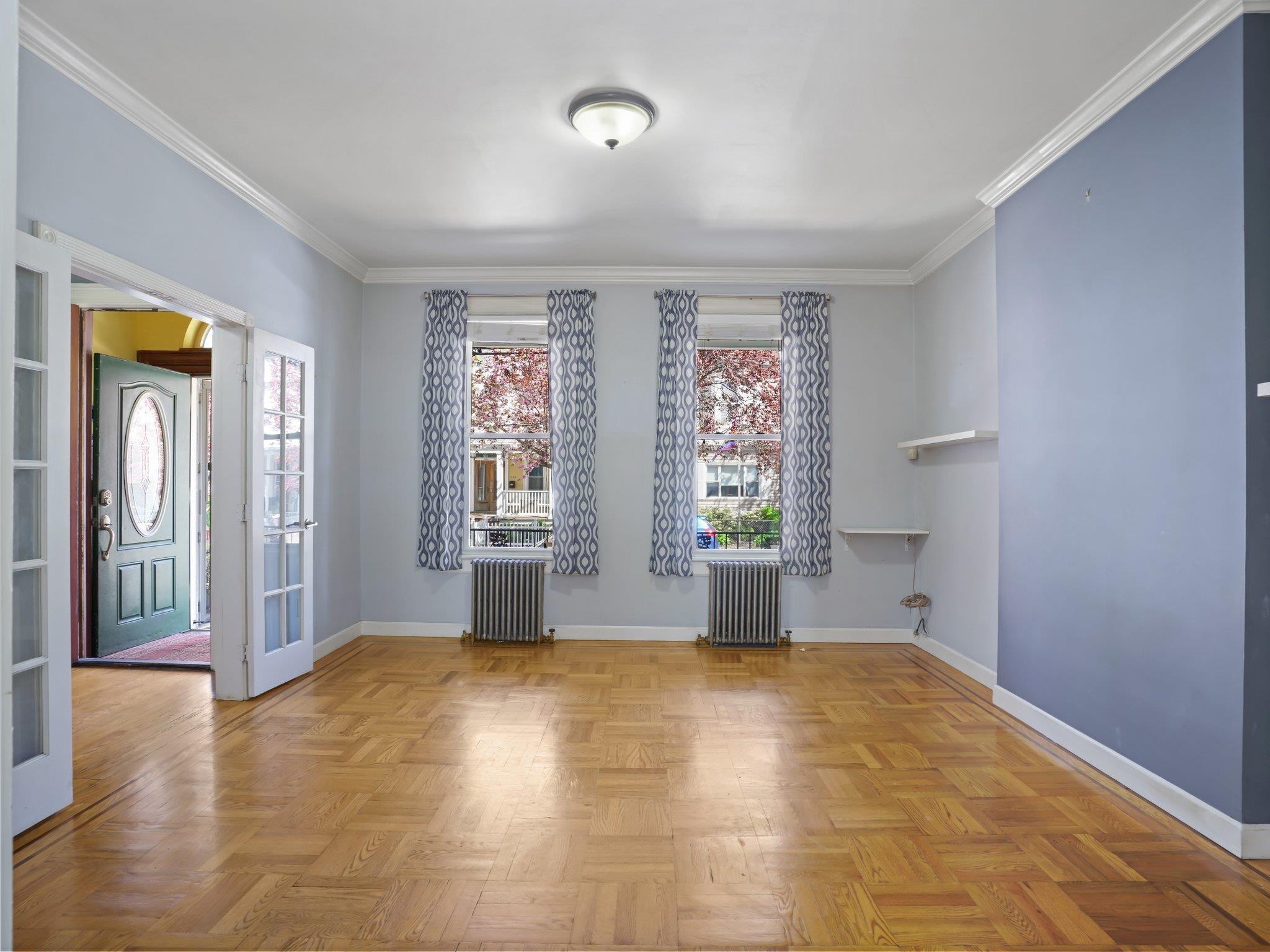 324 E 239th Street, Bronx, New York image 10
