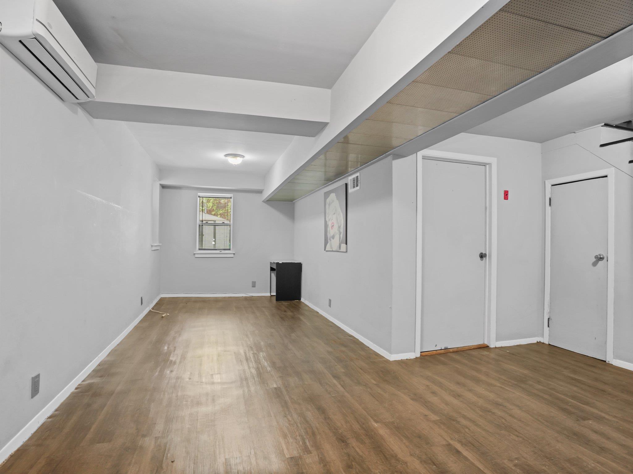 324 E 239th Street, Bronx, New York image 36