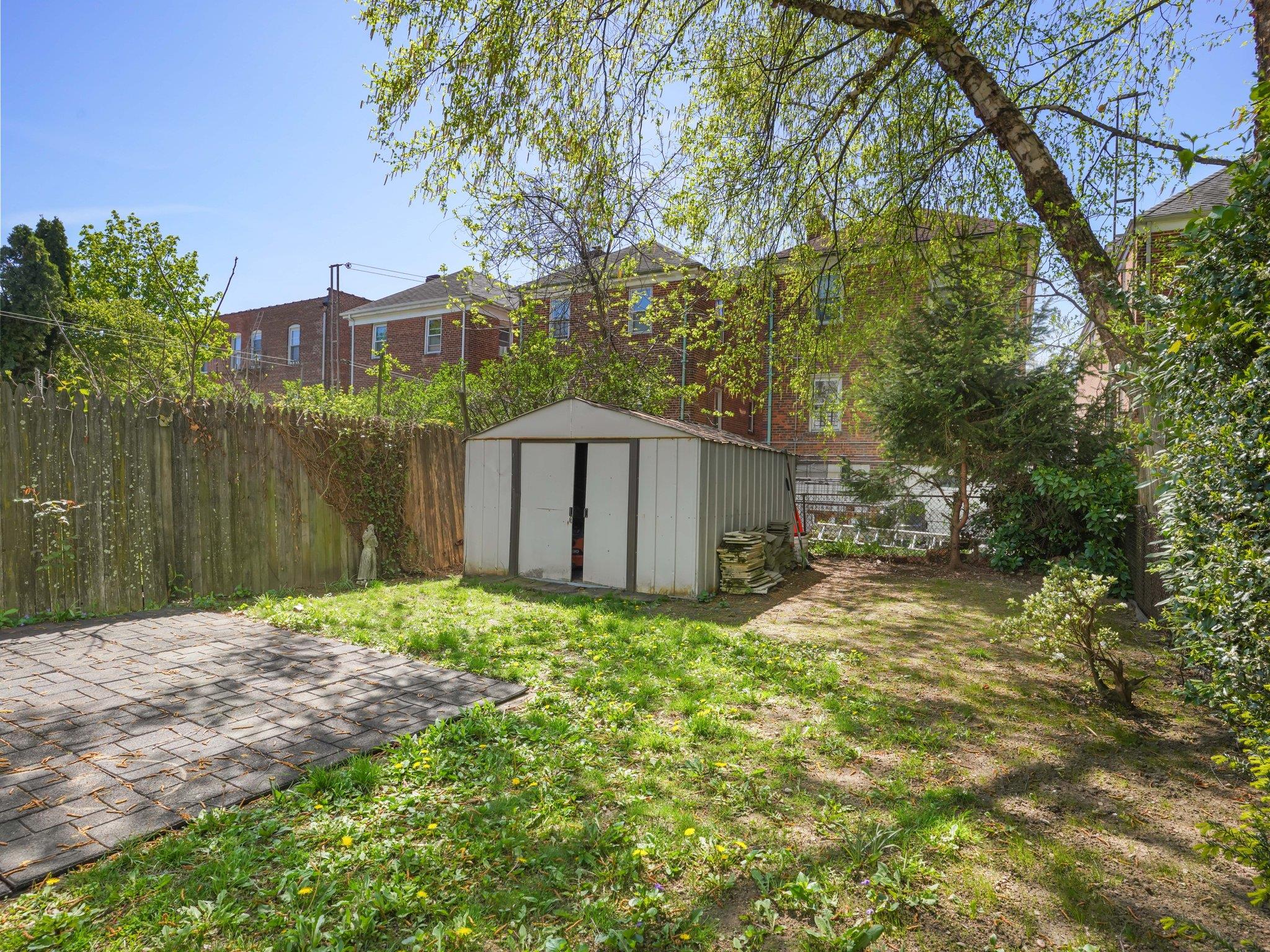 324 E 239th Street, Bronx, New York image 41