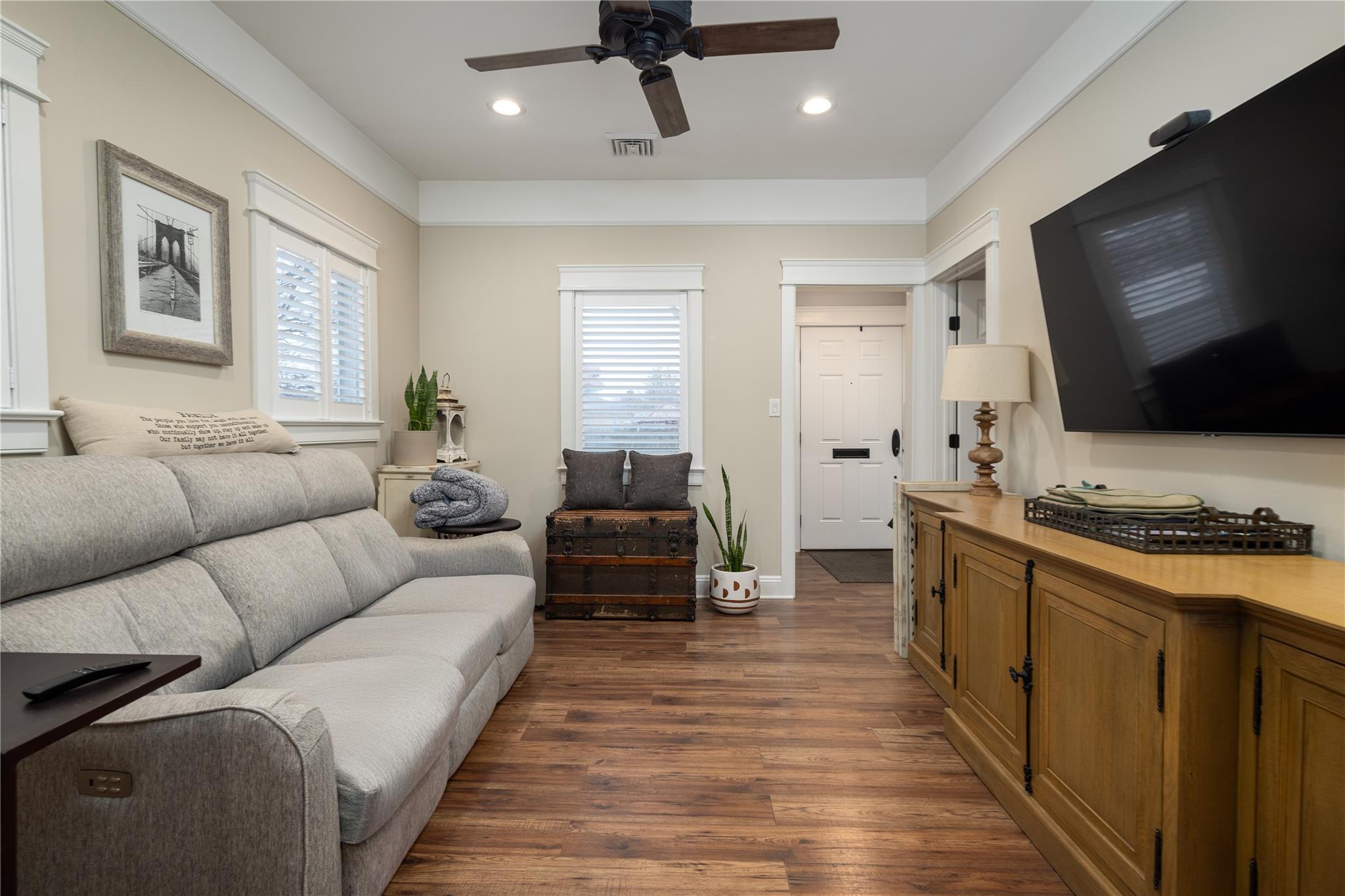 2828 Woods Avenue, Oceanside, New York image 13