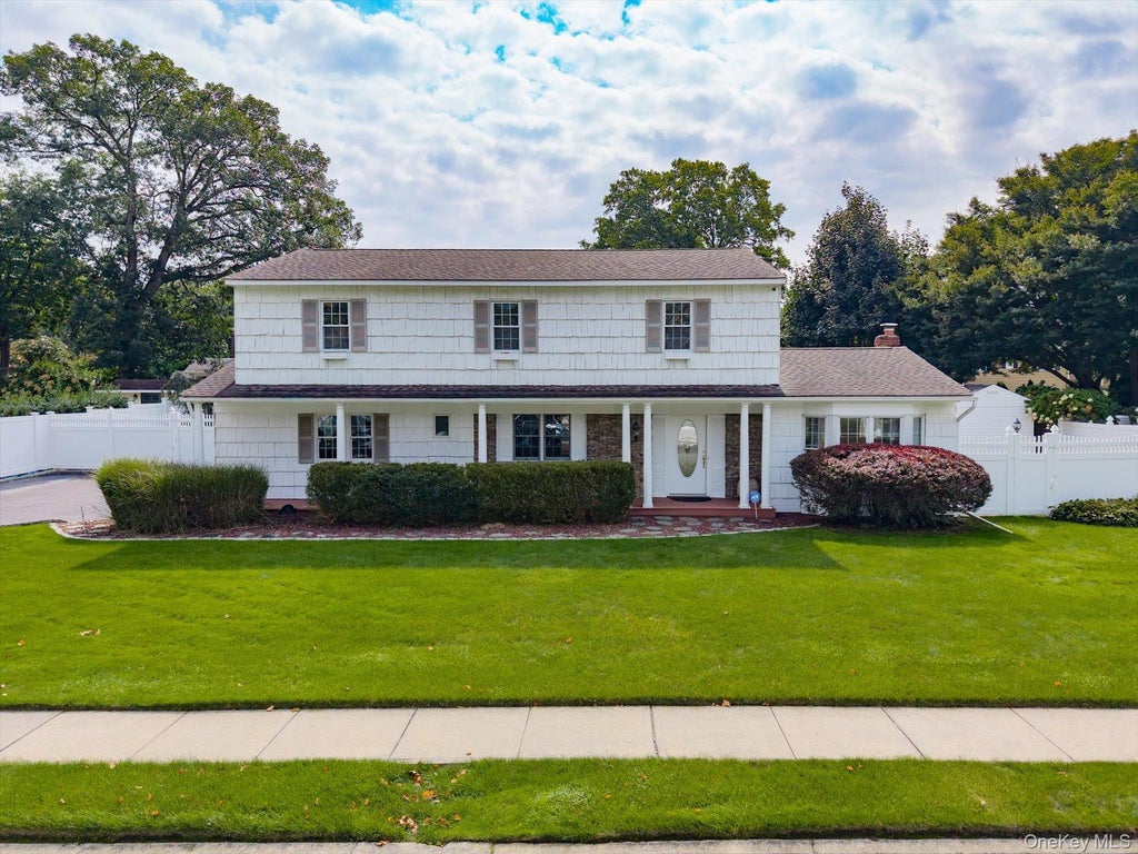 Photo of 14 Osage Drive, Huntington Station, NY 11746 (MLS # 1063681)