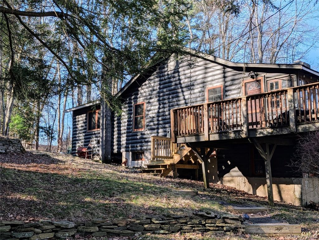 Photo of 628 Lake Shore Drive, Smallwood, NY 12778 (MLS # 1003006)