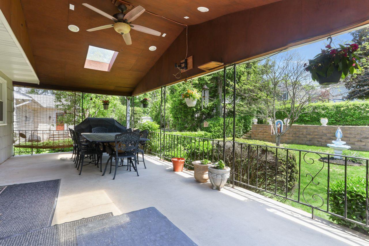 570 Manville Road, Pleasantville, New York image 23