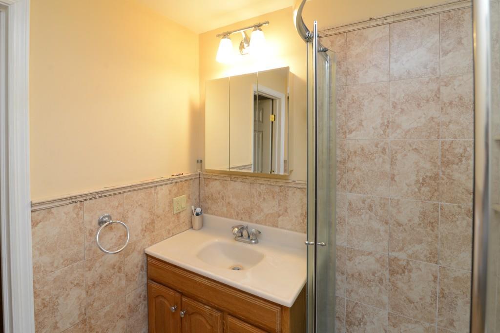 570 Manville Road, Pleasantville, New York image 22