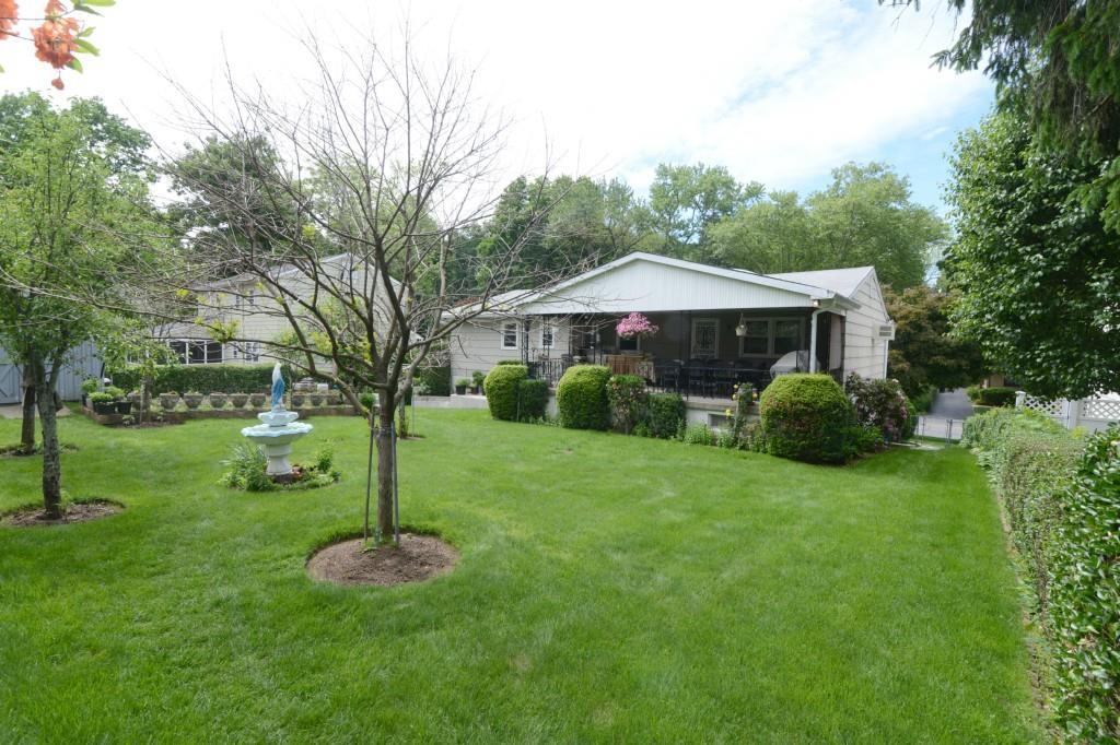 570 Manville Road, Pleasantville, New York image 26