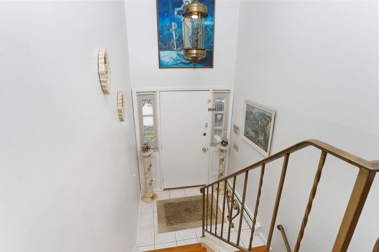 570 Manville Road, Pleasantville, New York image 33
