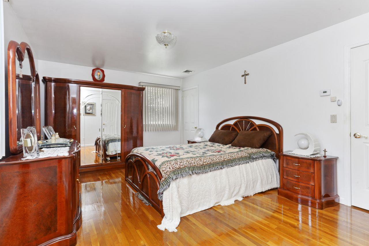 570 Manville Road, Pleasantville, New York image 11