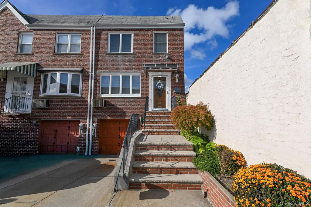 Photo of 7112 71st Place, Glendale, NY 11385 (MLS # 932691)