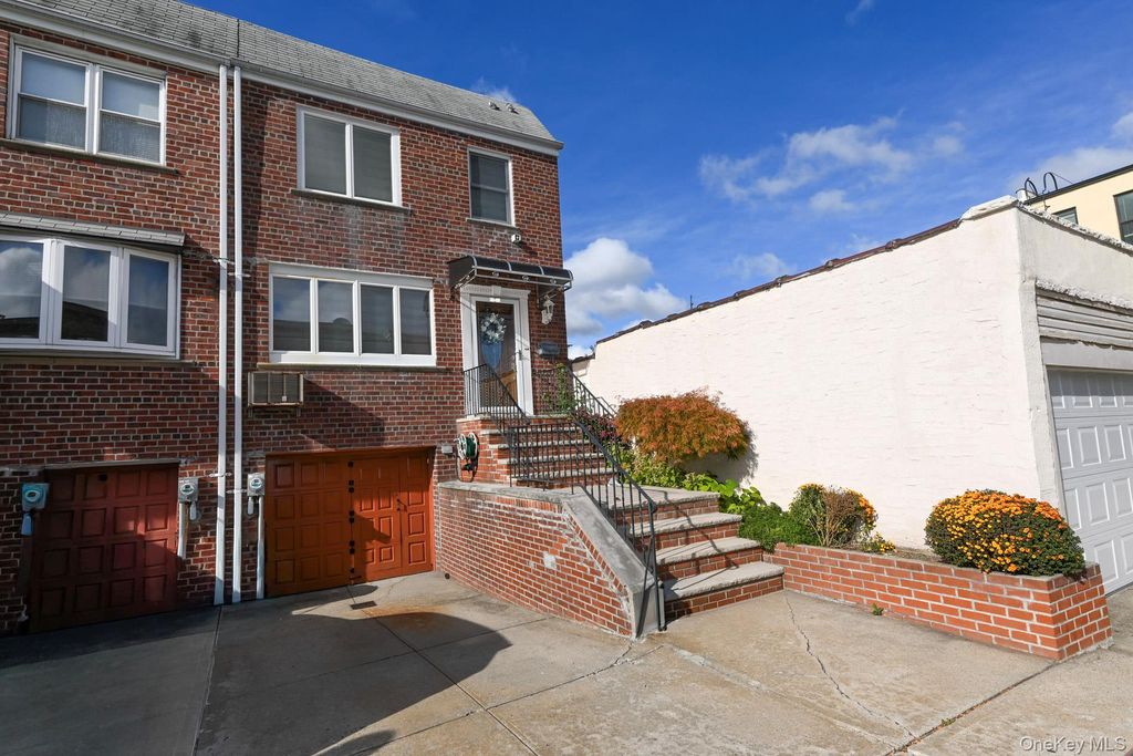 Photo of 7112 71st Place, Glendale, NY 11385 (MLS # 932691)