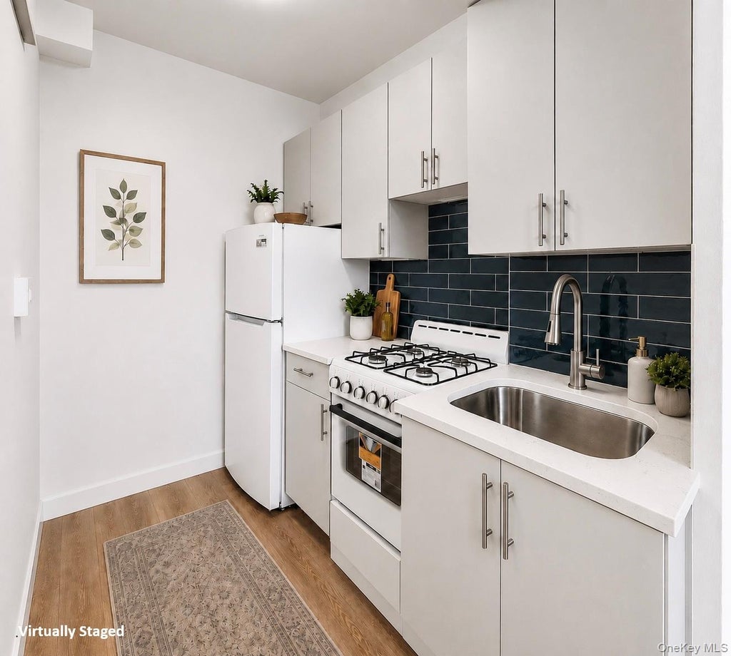 Photo of 64-34 102nd Street #F7, Rego Park, NY 11374 (MLS # 1027263)