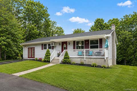 Homes For Sale - 164 Brookside Farms Road<br/> Newburgh, NY 12550