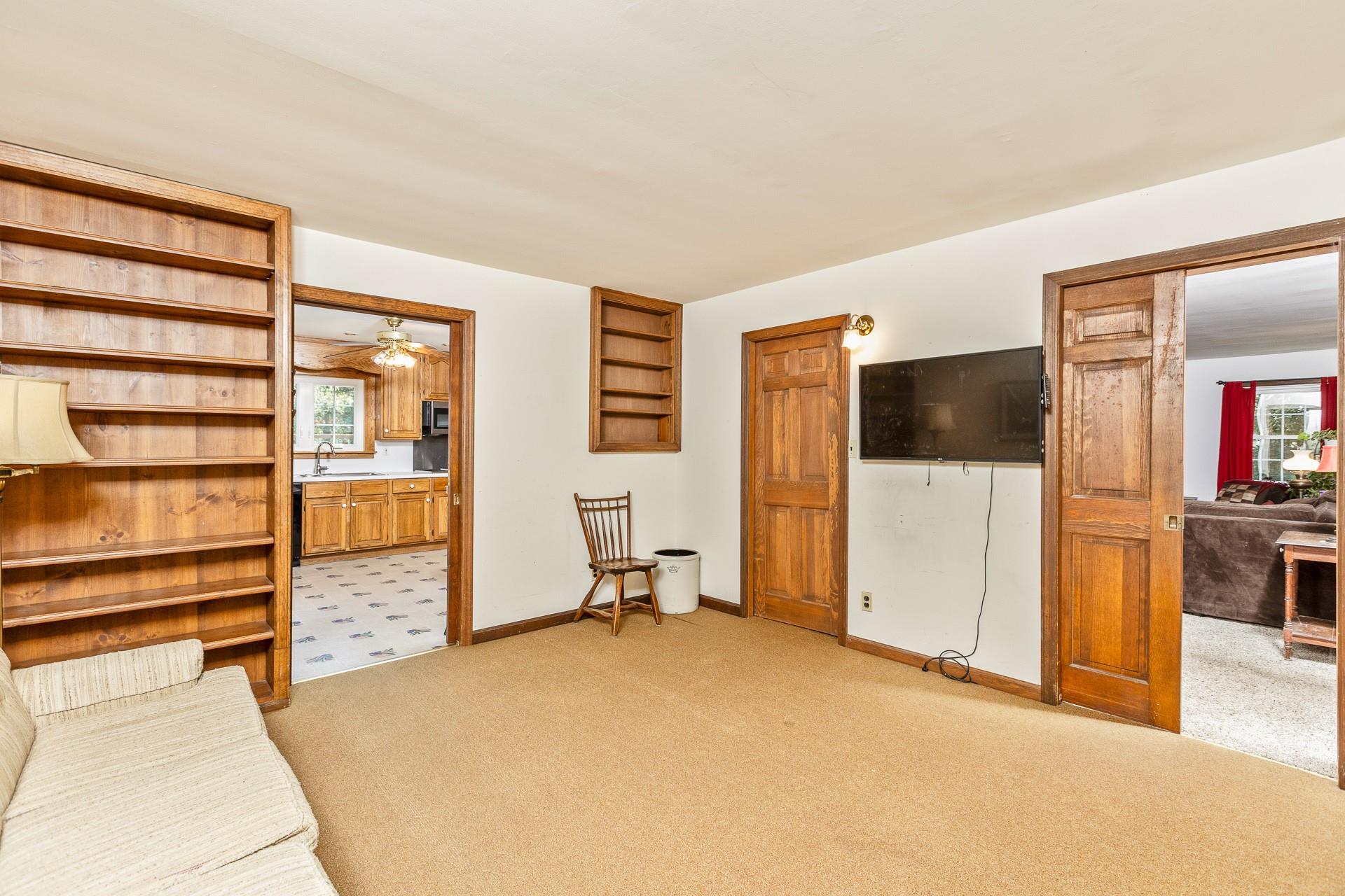 8 Parkside Avenue, Miller Place, New York image 15