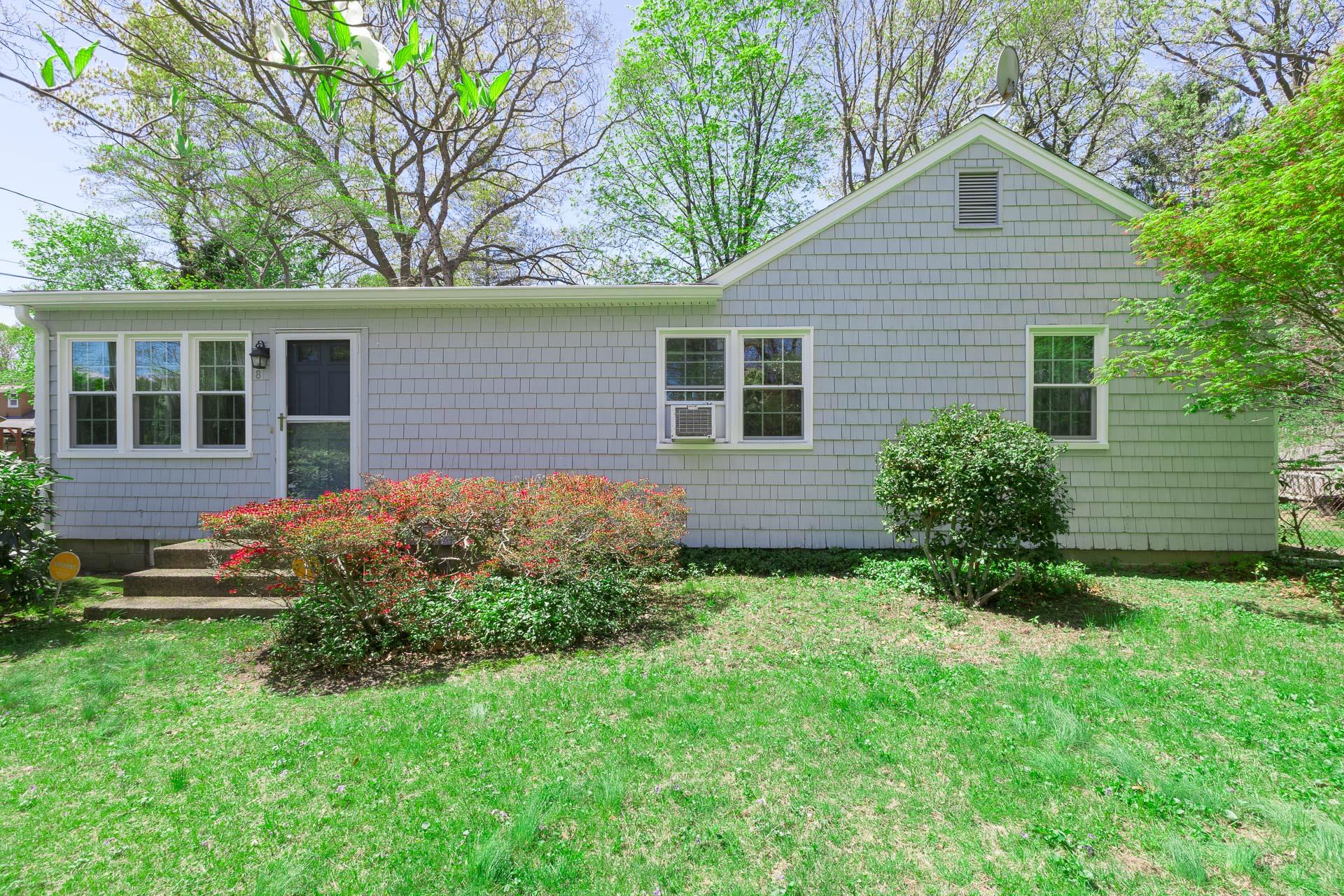 8 Parkside Avenue, Miller Place, New York image 32