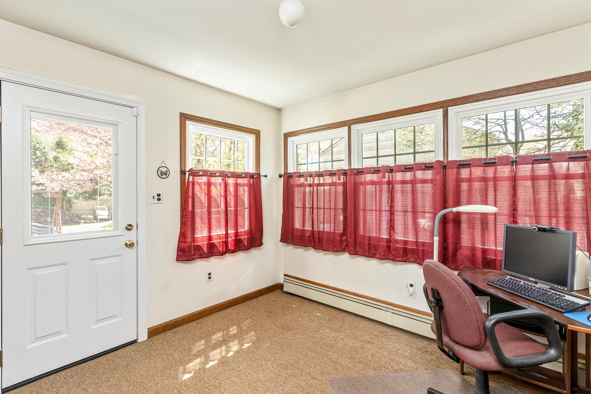 8 Parkside Avenue, Miller Place, New York image 23