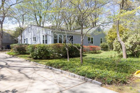 8 Parkside Avenue, Miller Place, NY 11764 - MLS#: 855804