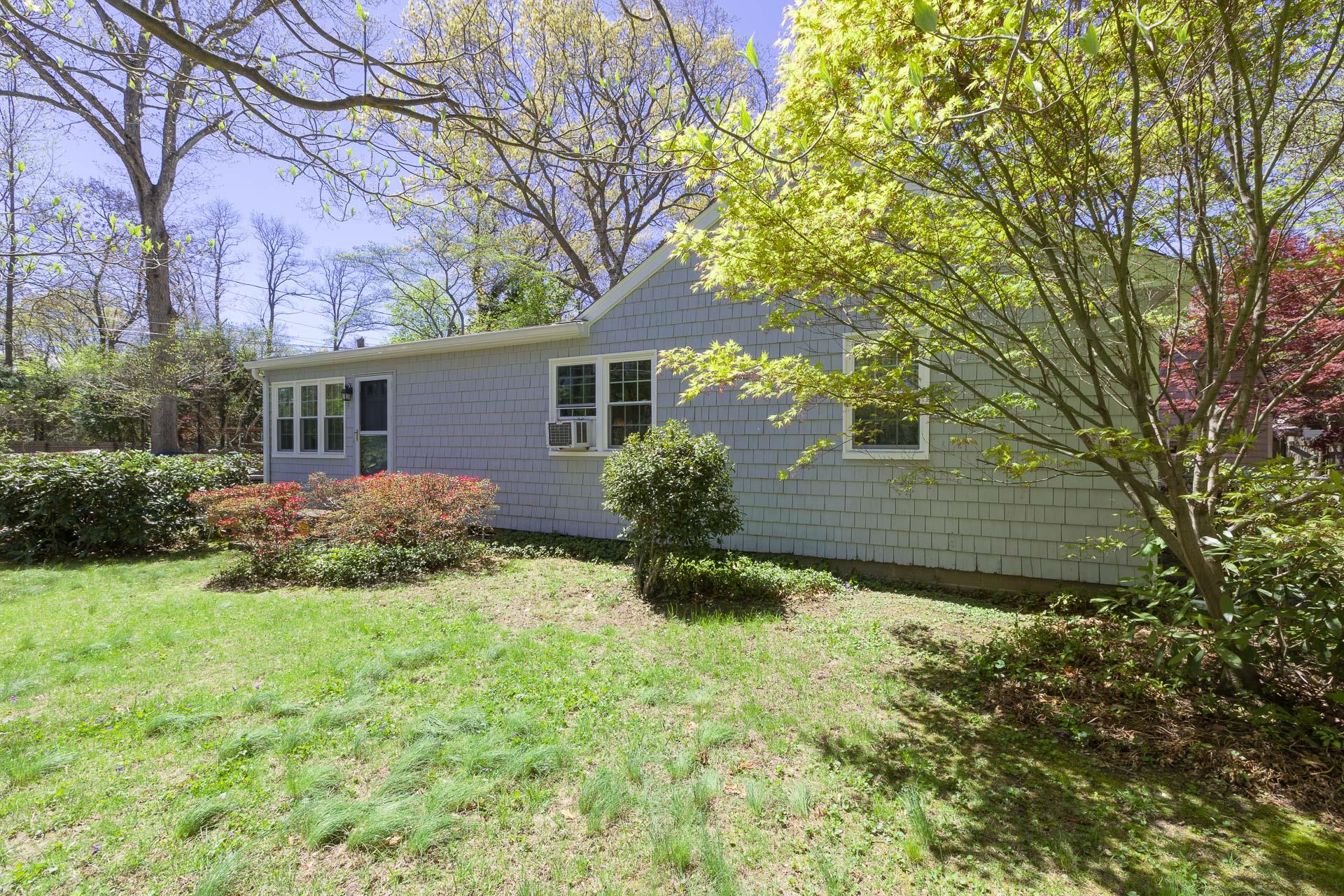 8 Parkside Avenue, Miller Place, New York image 33