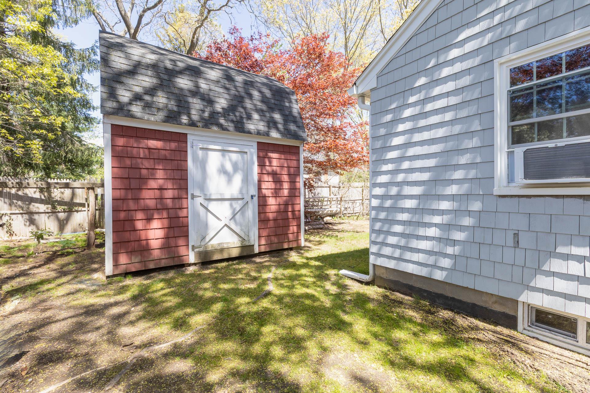 8 Parkside Avenue, Miller Place, New York image 29