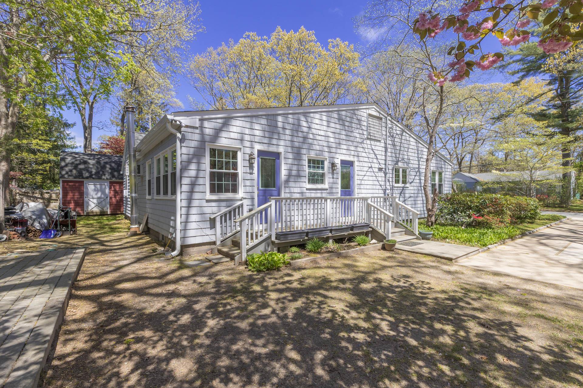 8 Parkside Avenue, Miller Place, New York image 26