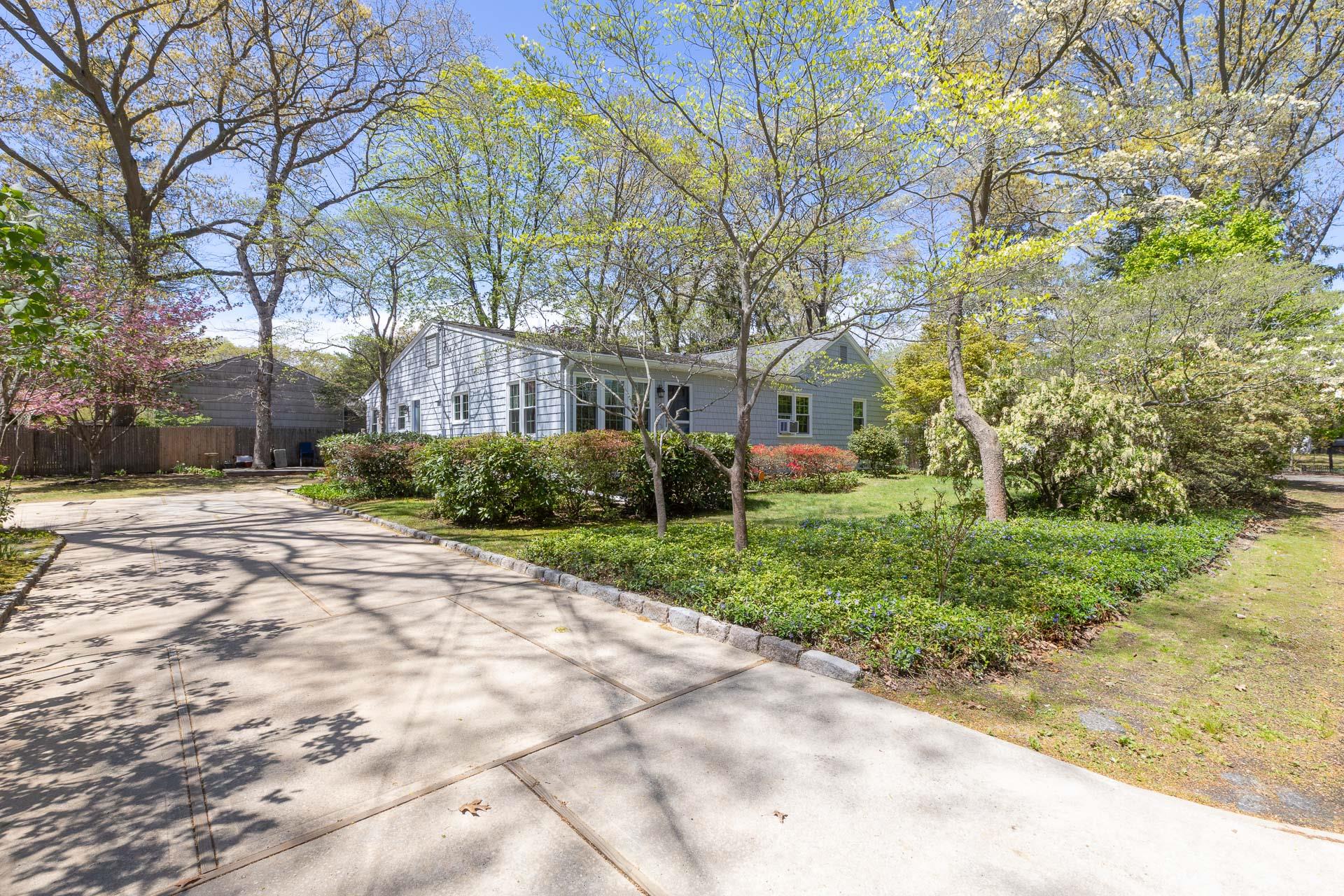 8 Parkside Avenue, Miller Place, New York image 31