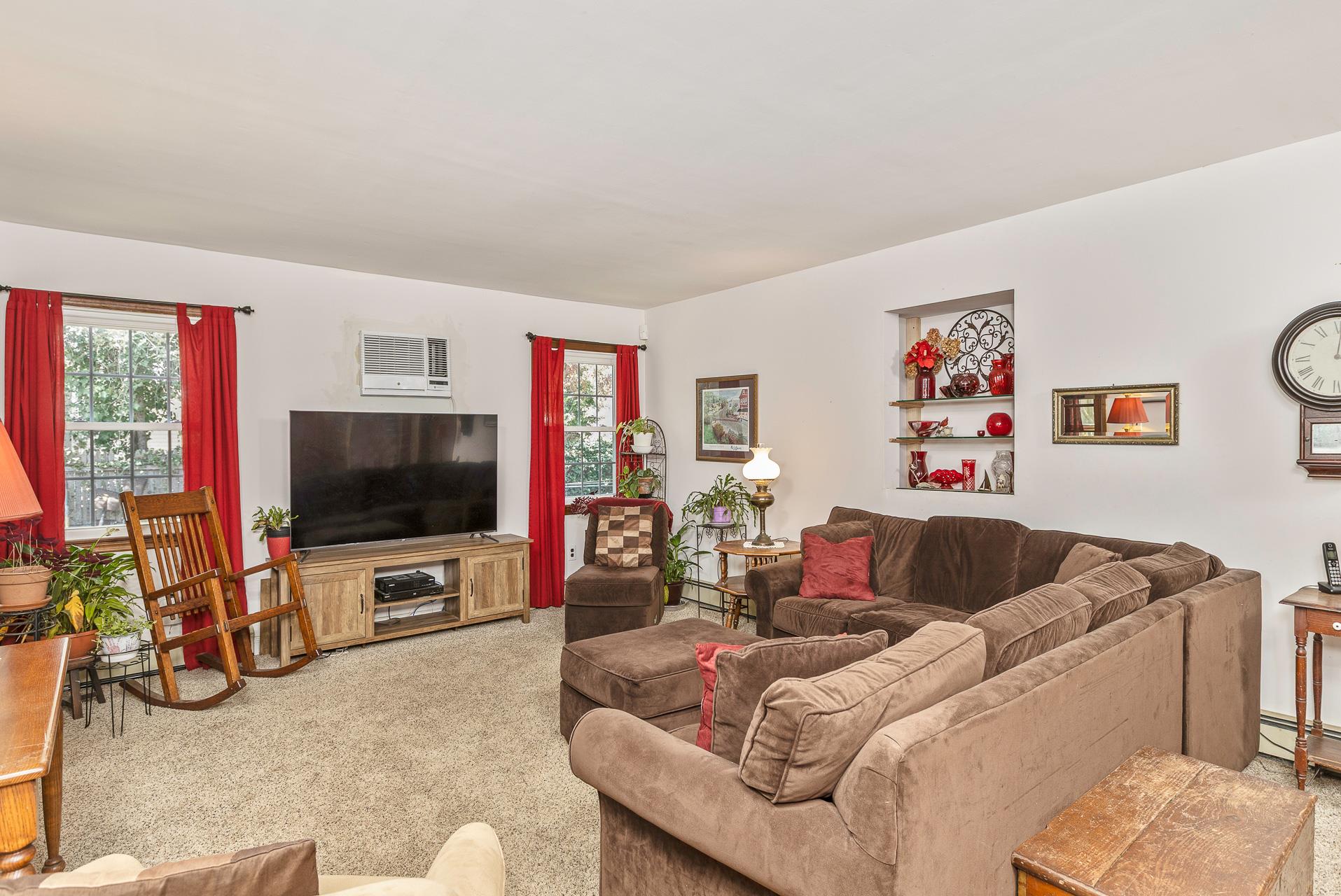 8 Parkside Avenue, Miller Place, New York image 10