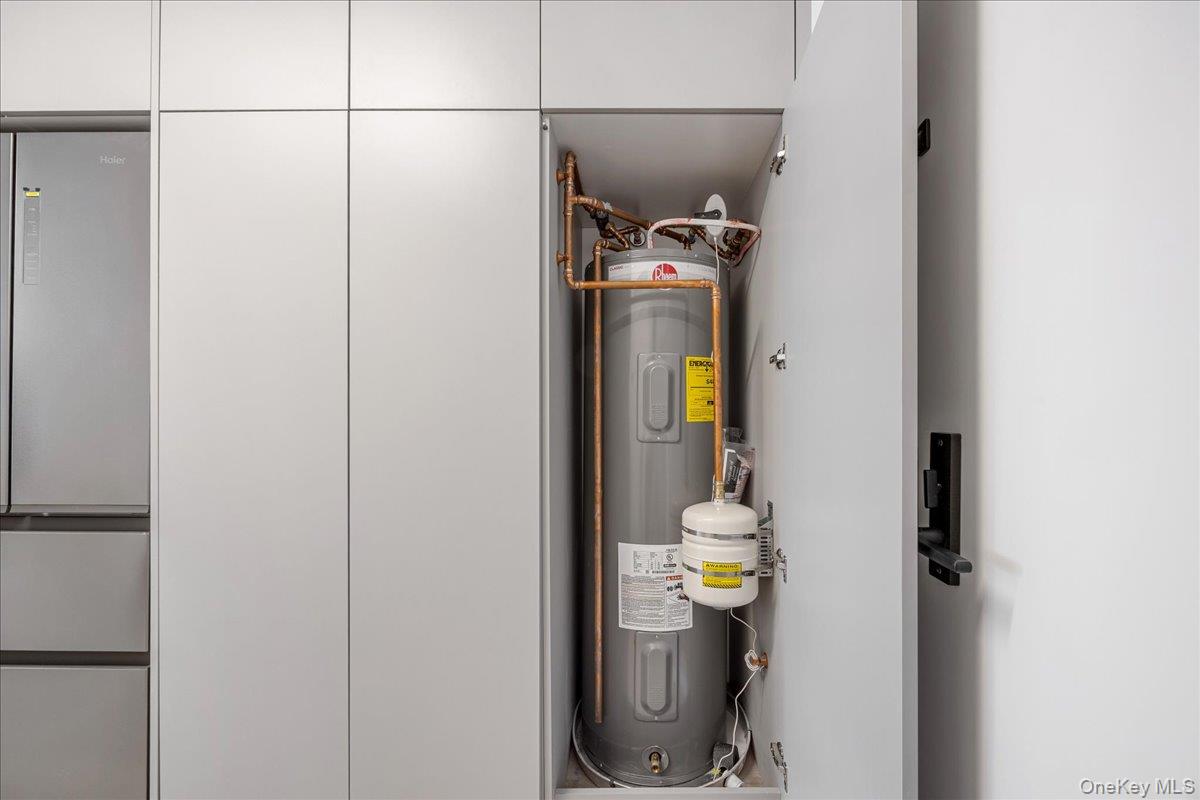 8 Chester Avenue 325