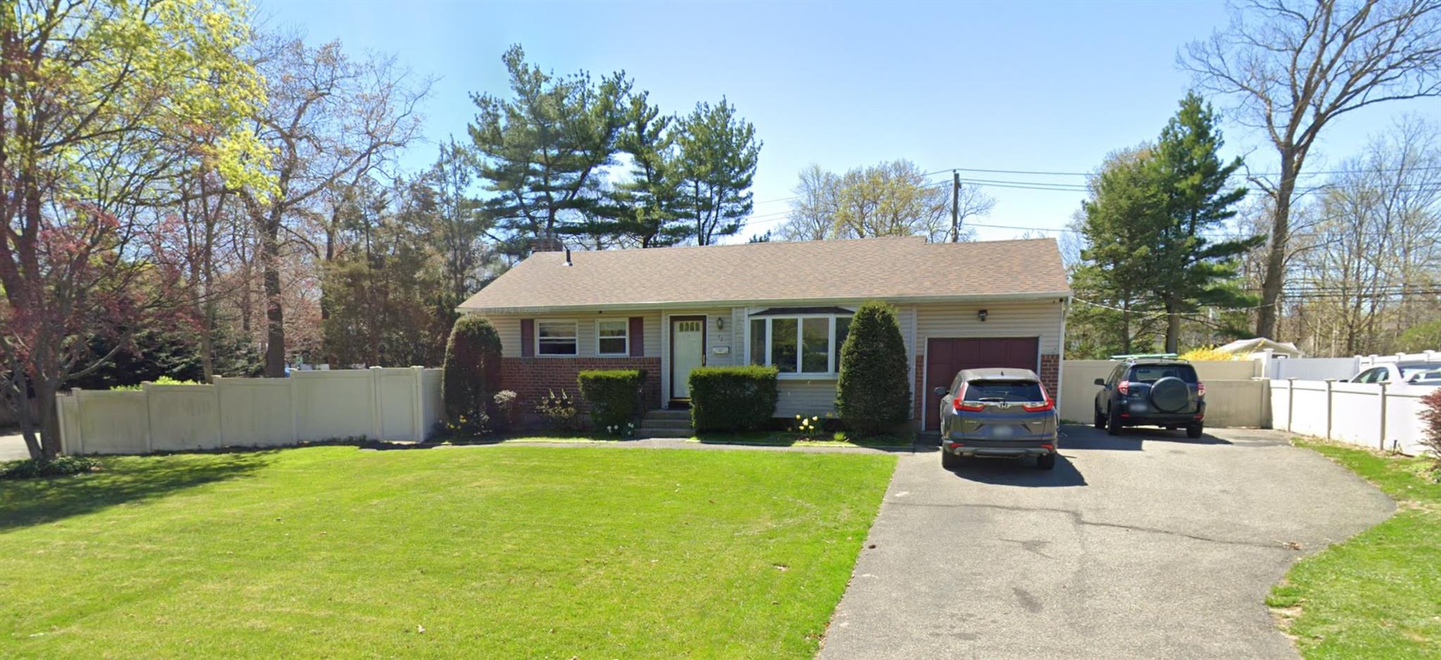 42 Crocus Lane, Commack, New York image 2