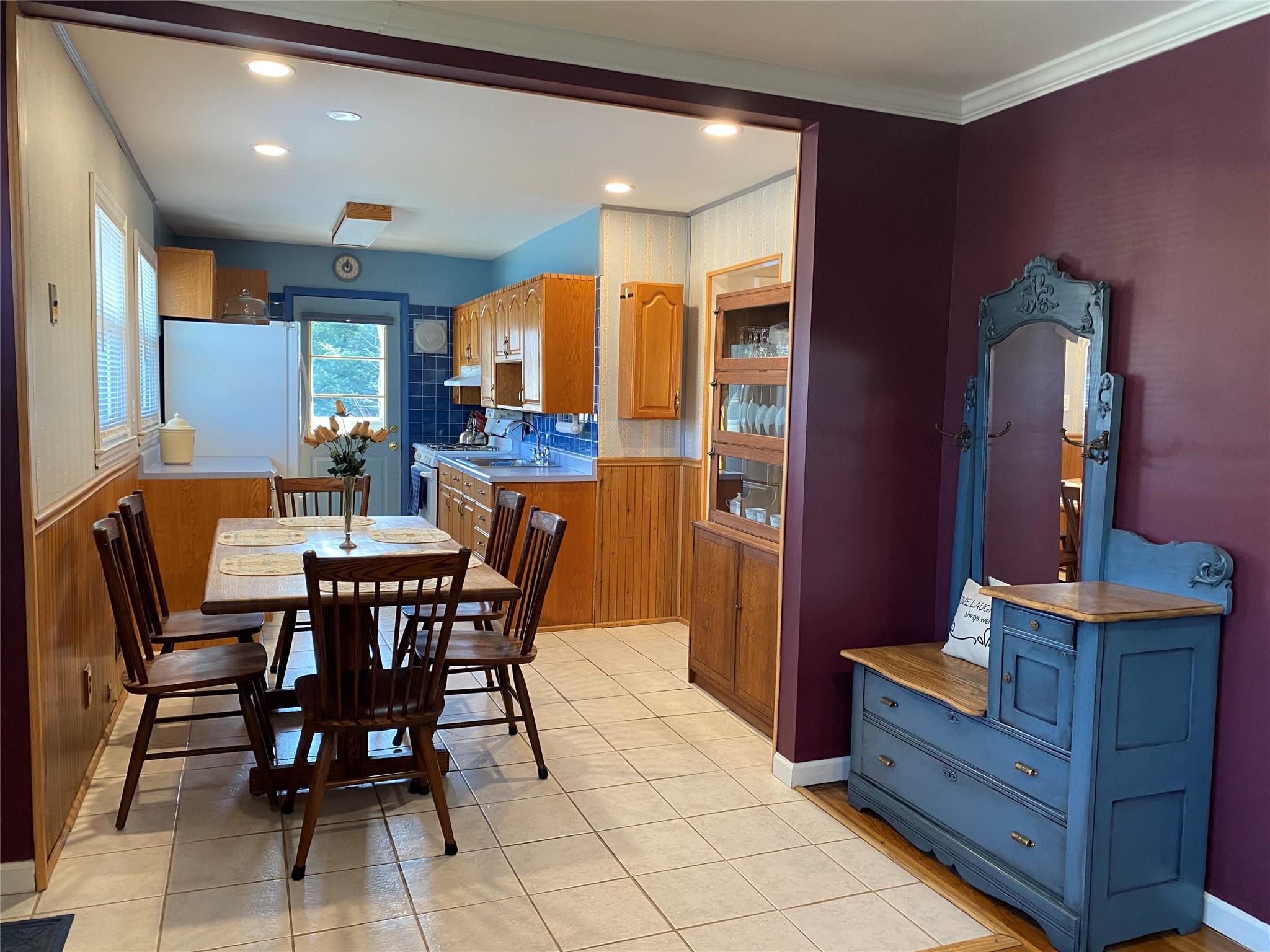 42 Crocus Lane, Commack, New York image 6