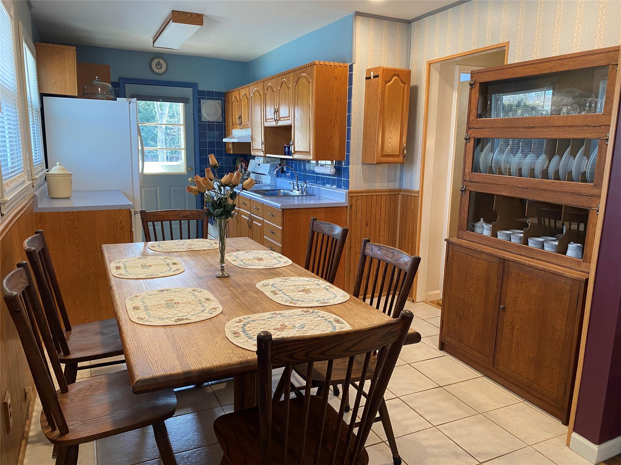 42 Crocus Lane, Commack, New York image 5