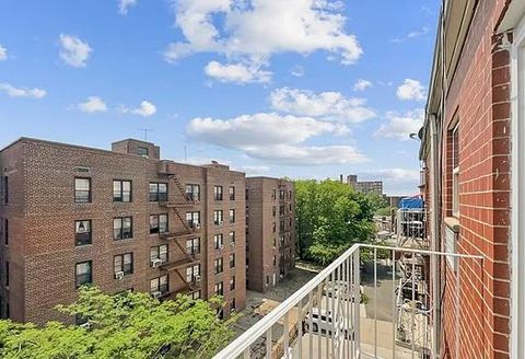 141-04 Pershing Crescent Briarwood NY 11435