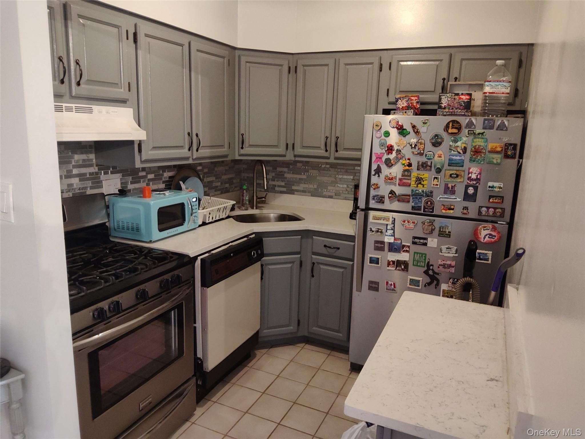 69-03 242 Street 39E