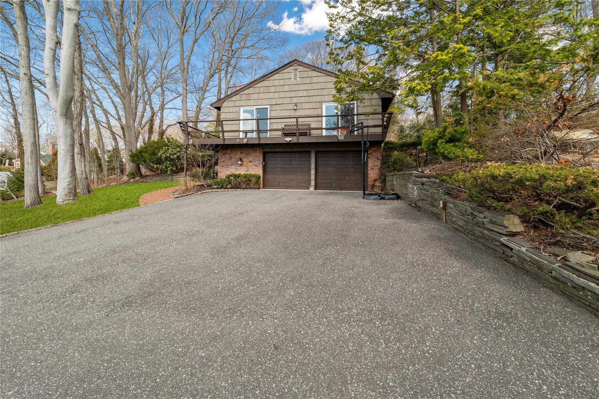 26 Lotowana Lane, Stony Brook, New York image 7